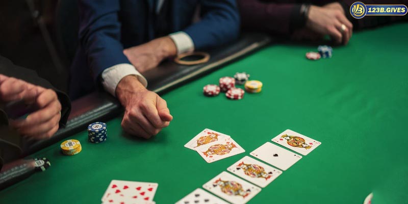 Lợi ích bất ngờ khi tham gia nhóm kéo baccarat